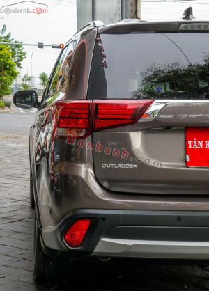 Xe Mitsubishi Outlander 2.0 CVT Premium 2019