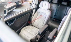 Xe Volkswagen Viloran Luxury 2023