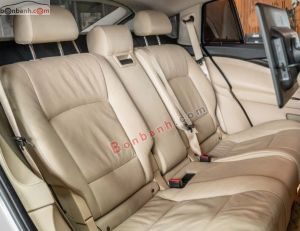 Xe BMW 5 Series 528i GT 2017