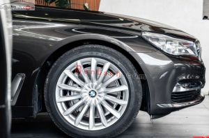 Xe BMW 7 Series 740Li 2018