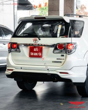 Xe Toyota Fortuner TRD Sportivo 4x4 AT 2016