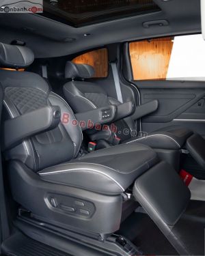 Xe Hyundai Custin Cao Cấp 2.0T 2025