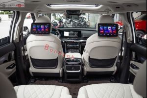 Xe Kia Carnival Signature 2.2D 2023