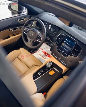 Xe Volvo XC90 Recharge T8 AWD 2021