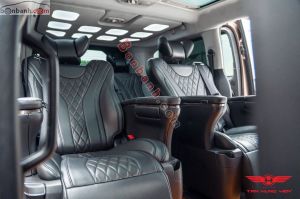 Xe Peugeot Traveller Luxury 2020