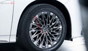 Xe Lexus LM 350 2021