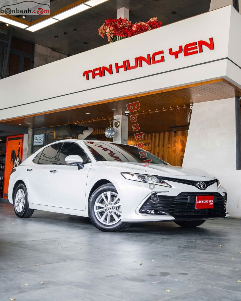 Toyota Camry 2.0G 2022