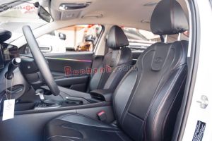 Xe Hyundai Elantra 1.6 AT Tiêu chuẩn 2024