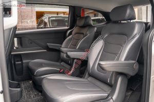 Xe Hyundai Custin Tiêu Chuẩn 1.5T 2024