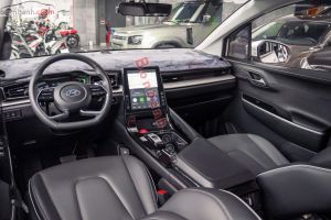 Xe Hyundai Custin Tiêu Chuẩn 1.5T 2024