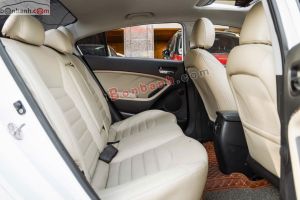 Xe Kia Cerato 2.0 AT 2018